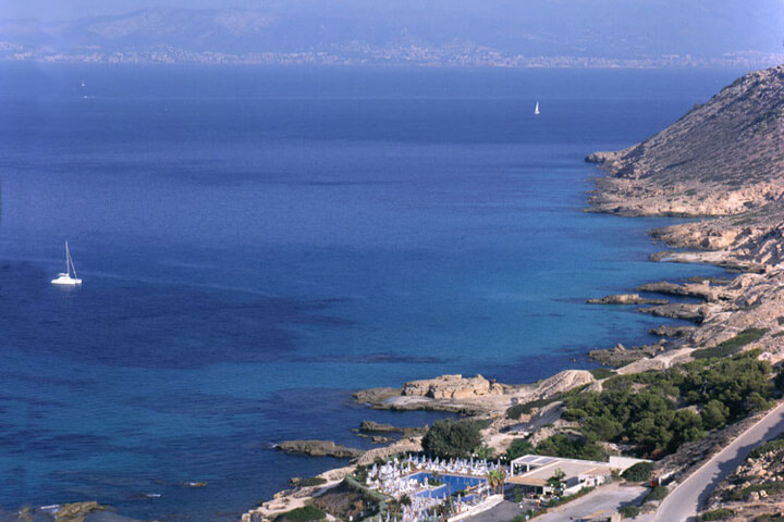 fishingtripmajorca.co.uk boat trips to Cabo Blanco in Majorca