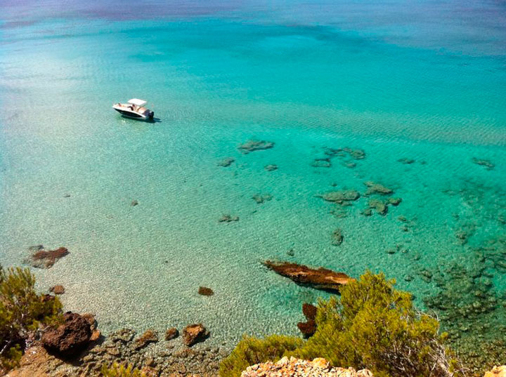 pescaturismomallorca.com excursiones en barco a Cala Clara en Mallorca