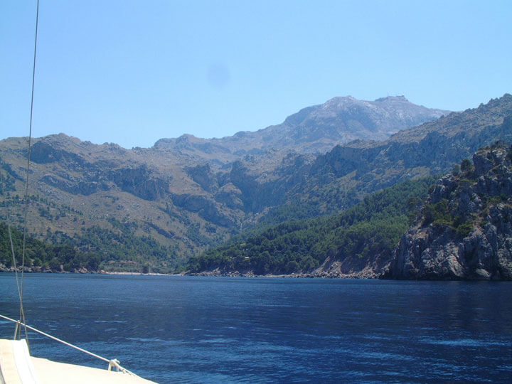pescaturismomallorca.com excursiones en barco a Cala Tuent Mallorca