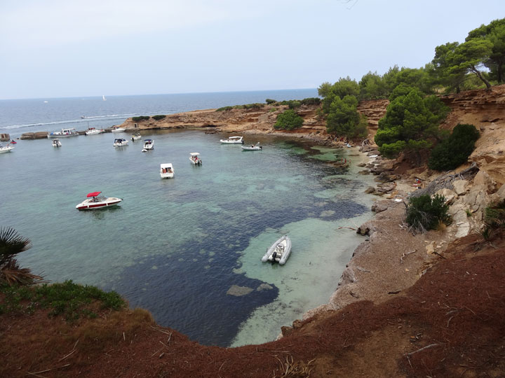 fishingtripmajorca.co.uk boat tours to Calo Arta in Majorca